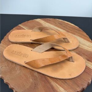 Astir handmade Greek leather flip-flop thong sandals in a natural tan sz 40 US 9